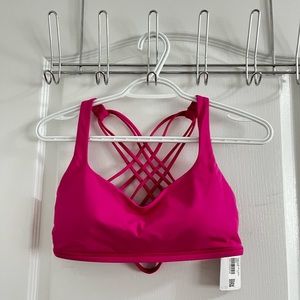 Lululemon Free to be wild bra